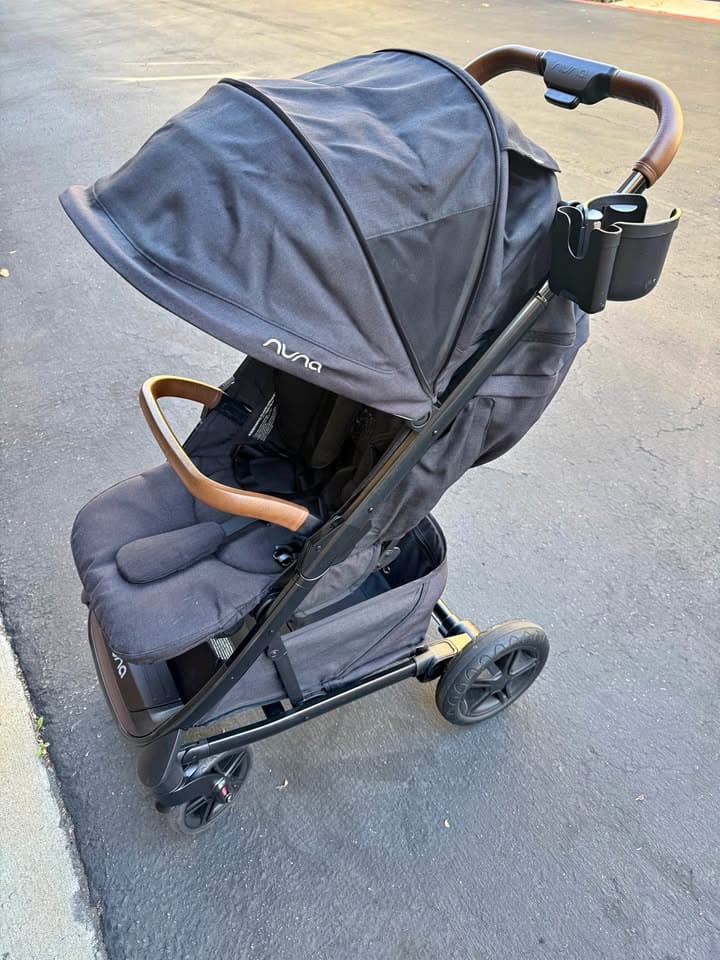 Nuna TAVO Next stroller framed in the RadResale photo uploader