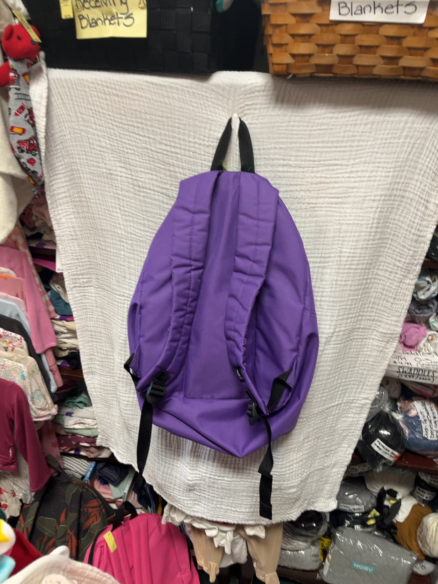 Everest Purple Backpack with Front Zip Pocket — photo 2